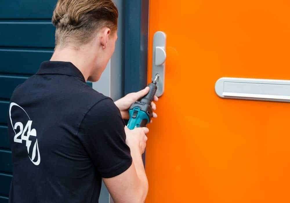 Slotenmaker Nieuw-Vennep is druk aan het werk (11)