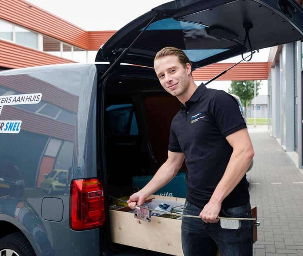 Slotenmaker Snel Nieuw-Vennep hard werkende monteur